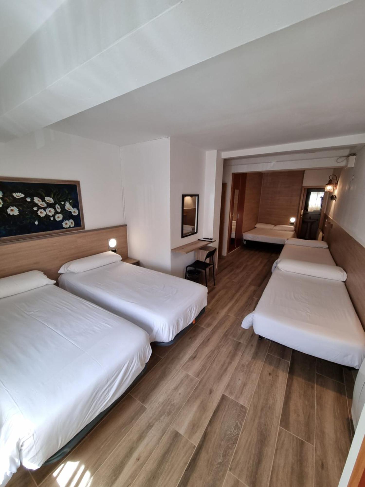 Hotel Avanti Pas De La Casa Eksteriør billede