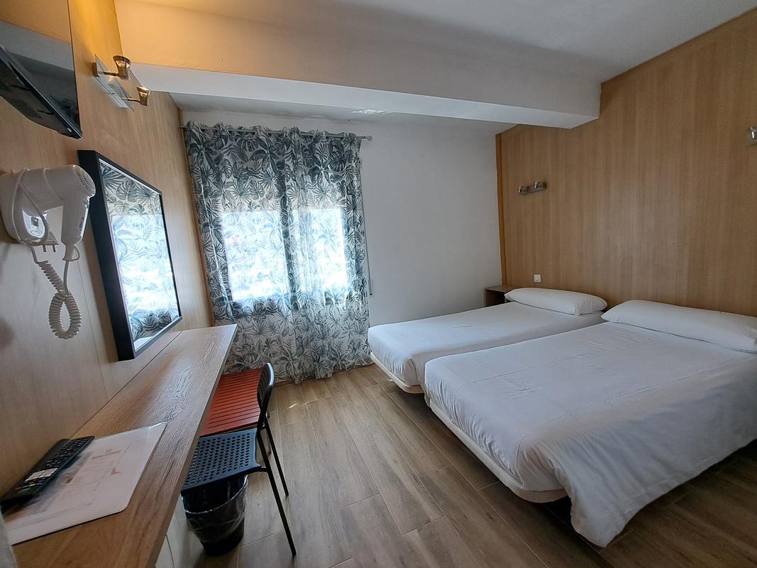 Hotel Avanti Pas De La Casa Eksteriør billede