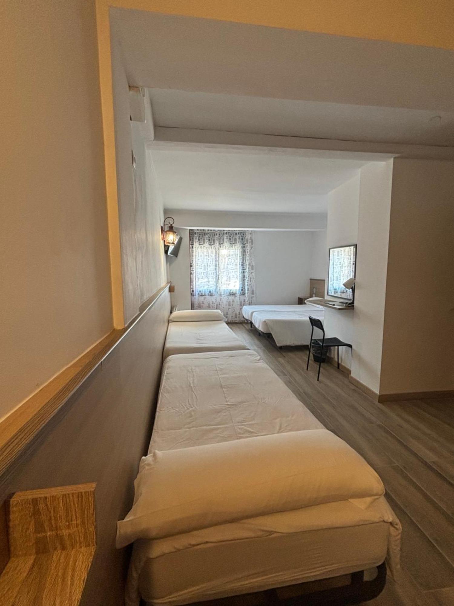 Hotel Avanti Pas De La Casa Eksteriør billede